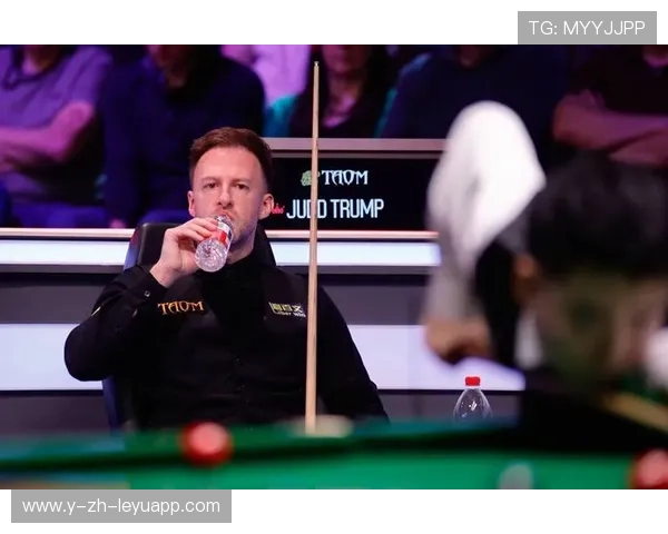 台球公开赛战况激烈，多名选手在关键局追分成功